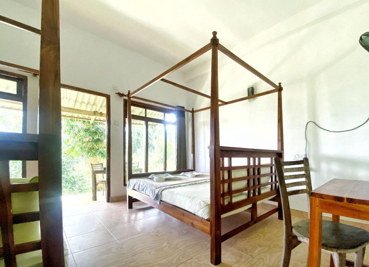 Kurumba Hostel Ella Bagian luar foto