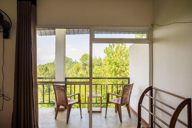 Kurumba Hostel Ella Bagian luar foto