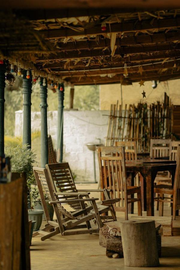 Kurumba Hostel Ella Bagian luar foto